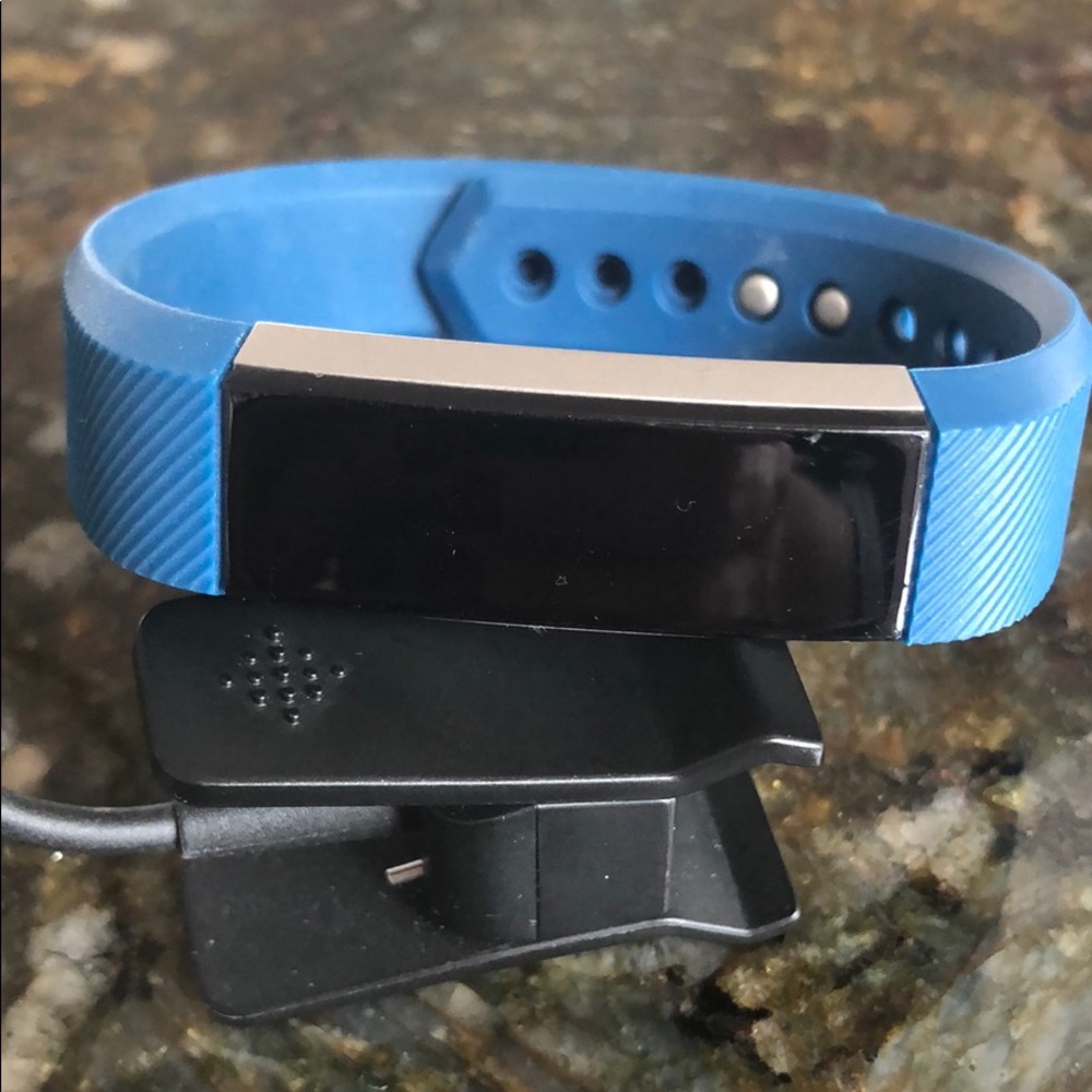 Fitbit Alta - image 2